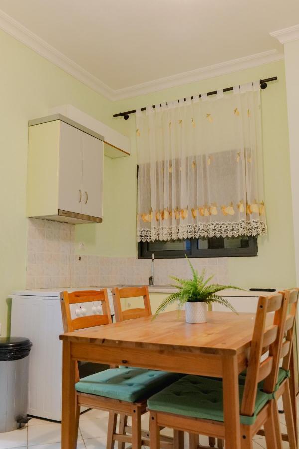 Malasi Apartments Ksamil Exterior photo